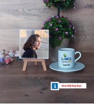 Coğrafya Öğretmeni Fotoğraflı Dekoratif Taş, Ahşap Altlıklı Türk Kahvesi Fincanı Hediye Öğretmenler Günü Hediyesi (Model 2)