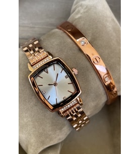 Cartier Bileklik Hediyeli Zirkon Taşl Rose Gold Renk Çelik Kadın Kol Saati Özel Kutusunda Gönderilecektir Anneye Ablaya Sevgiliye Hanima Ese Arkadasa Dogum Gunu Yıldonumu Hediyesi Anneye Kız Kardese Kisiye Ozel Hediye