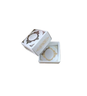 Komple Karton Kutu Saray Desen Gold Yaldız 4X4X2 CM (50 Adet)  Beyaz