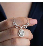 Vaoov 925 Ayar Gümüş Damla Taşlı Hediye Kolye (Gold)