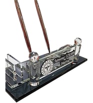 Sağlık bakanlığı Özel logolu kristal masa isimliği M194SLV-SGK