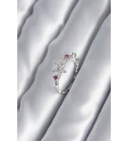 Pirinç Gümüş Renk Zirkon Taşlı Çiçek Model Pembe Zirkon Taş Detay Kadın Yüzük (Çok Renkli)