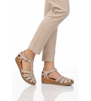 Pierre Cardin Siyah Cırtlı Hafif Kadın Günlük Sandalet PC-54522 Z (Bej)