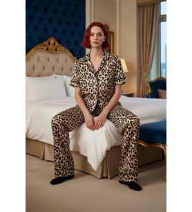 Kadın Leopar Desenli Kısa Kollu Pijama Takımı Fonksiyonel Dayanıklı Kaliteli Konforlu Spor