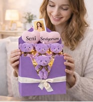 Kadınlar Gününe Özel Seni Seviyorum Tasarımlı,Fotoğraflı Peluş Mor Ayıcık Buketi Mektup Kutu Seti