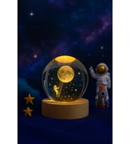 Ledli USB'li Ahşap Standlı Merdivenle Aya Çıkan Astronot Temalı Küre Gün Işığı 3D Oda Gece Lambası (Karışık)