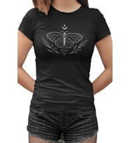 Butterfly on the Moon Siyah Kadın Tshirt