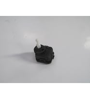 Volkswagen Bora 99/05 Far Motoru (12v)(yan Soket Gi·ri·şli·) (Bfn)
