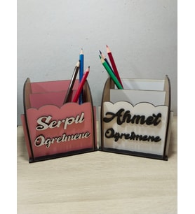 KALEMLİK 2 ADET RENKLİ KİŞİYE ÖZEL İSİM YAZILI (3 MM MDF)
