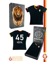 Galatasaray Orijinal Lisanslı Siyah Basic Çocuk Kişiye Özel T-shirt Ahşap Kutulu