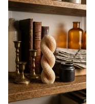 Mumelia Candles Petek Sarmal Mum - Doğal Soya Dekoratif Mum - Krem