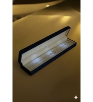 (PREMİUM IŞIKLI KUTULU) 925 Ayar Gümüş beyaz taşlı Lotus Çiçeği Kadın Bileklik (Beyaz - Gold)