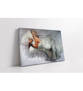 Renkli Marilyn Monroe