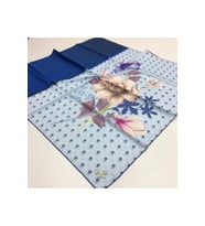 Çiçekli Desen Gold Seri Twill Eşarp Eşarp Askısı ile Birlikte 90x90 cm Mavi Laci