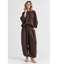 Rahat Kesim Modal Takım - Yarasa Kol Oversize Bluz ve Geniş Paça Şalvar Pantolon - Acı Kahve