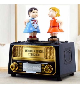 Kişiye Özel Dans Eden Sevgililer Radyo Tasarımlı Müzik Kutusu