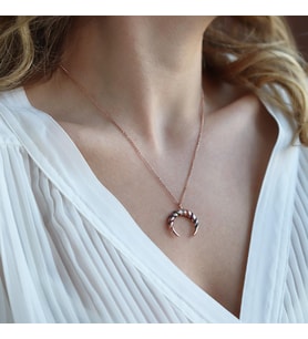 Renkli Zirkon Taşlı Hilal Modeli Rose Gold Kaplama Gümüş Kolye