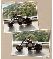 Dekoratif Motosiklet Tasarımlı Masa Saati – Vintage Metal Görünümlü Şık Masaüstü Saat