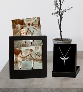 Kişiye Özel 4 Polaroid Fotoğraf Albümü Fotoğraflı Ahşap Çerçeve Ve Melek Kolye
