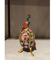 Swarovski Taşlı Tavuz Kuşu-Yumurta Mücevherlik / Dekoratif Biblo (Beyaz)