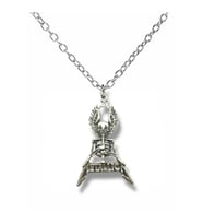 Metallica Kanatlı İskelet Gümüş Renk Unisex Kolye – Rock ve Metal Tarzı