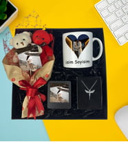 Premium Fotoğraflı Ayıcık Buketi Resimli Çay Ve Nescafe Fincanı Gümüş Kaplama Melek Kolye Siyah Masaüstü Çerçeve