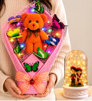 Renkli LED Işıklı Büyük Boy Peluş Ayıcık Buketi ve LED Işıklı Oturan Çift Biblolu Fanus Sevgiliye Hediye