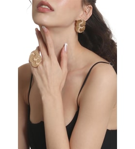 Kadın Lak Altın Renk Kaplama Çivili Model Spiral Baskılı Tasarım Küpe &Yüzük Set