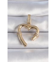 Pirinç Gold Renk Zirkon Taş Detaylı Kalp Figür Ajda Charm TJ-BC1015