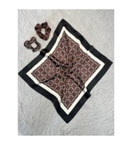 Kadın Dijital Baskılı Fendy Fular & Simit Toka Seti – 1 Fular (48×48 cm) + 2 Simit Toka