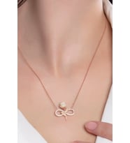 925 Ayar Gümüş Zincirli Rose Kaplama Beyaz Gül Sonsuzluk Model Kolye