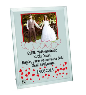 Biresimden Evlilik Yıldönümü Hediyesi Fotoğraf Baskılı Kalp Tasarım Romantik Cam Çerçeve