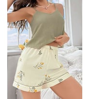 Kadın Ekru Çiçek Baskılı Şortlu Gecelik Pijama Takımı 5099