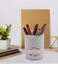 BK Gift Kişiye Özel Çiçek Tasarımlı Beyaz Akrilik Kalemlik - Model 22