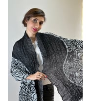 KABARTMA ÇİÇEKLKİ LİCRALI KALIN KADIN ŞAL 200X40 CM (Siyah)