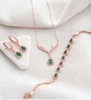 925 Ayar Gümüş Zümrüt Taşlı Kolye Küpe ve Bileklik Set (Rose)
