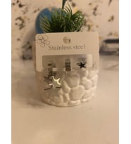 3 LÜ YILDIZ GÜMÜŞ RENK ÇELİK KÜPE