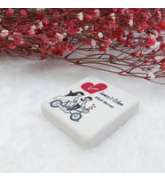 30 Adet Taş Magnet Nikah Şekeri Nişan Hediyeliği Bisiklette Gelin Damat 4,5x4,5 kare-