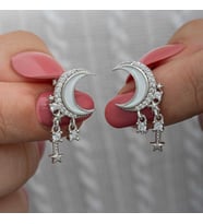 Gümüş Sallantılı Ay Yıldız Kadın Küpe