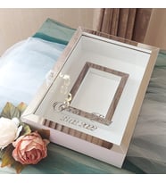 25X35 BEYAZ-GÜMÜŞ LEDLİ FOTOĞRAF BÖLÜMLÜ ANI ÇERÇEVESİ- NİŞAN SÖZ GÜLLERİNİZ İÇİN ÇERÇEVELER