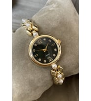 Özel Kutulu Garantili İncili Minimal Zarif Kadın Kol Saati Metal Kordon Altın Gold Siyah Renk Kadına Arkadasa Sevgiliye Ablaya Anneye Ese Hanıma Teyzeye Halaya Dogum Gunu Özel Gün Yıldonumu Hediyesi Kız Kardese Kız Cocuga Yeni İs Hediye