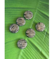 2X2 CM ZEBRA DESENLİ DELİKLİ KEMİK TAKI BONCUĞU