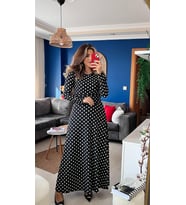Kadın Krep Kumaş Uzun Kollu Tam Boy Puantiyeli Elbise 132 Cm (Siyah)