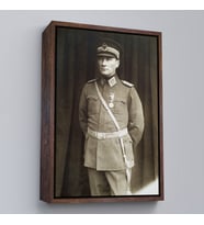 Çerçeveli Atatürk Portre Tablosu Türkiye Cumhuriyeti Kurucusu Mustafa Kemal Atatürk Dekoratif Tablo (Beyaz)