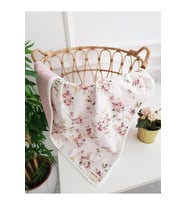 Çiçekli Ponponlu Çift Kat Müslin Bebek Battaniye Müslin Örtü 85x90