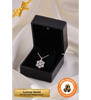 Işıklı Hediye Kutulu Kar Tanesi 925 Ayar Gümüş Işıltılı Premium Collection Özel Gün Hediyesi 45 Cm Zincirli Kararma Karşıtı Rodyum Güçlendirmeli Beyaz Taşlı Kartanesi Hediyelik Şık Kadın Kolye