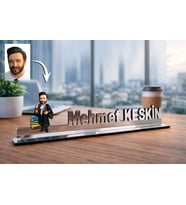 Kişiye Özel Avukat Karikatürlü 30 cm Ayna Pleksi Masaüstü İsimlik - Avukat Hediyesi Avukata ve Hukukçuya Hediye