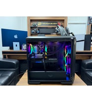 Asus Titan R7-9800x3D 64GB 1TB RTX5080 16GB Oyuncu Kasası