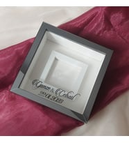25x25 Cm Fotoğraf Bölümlü Füme Verda Anı Çerçevesi-6 cm Derinlikli Anı Çerçevesi-isim Tarih Hediye(Fotoğraf Hediye)