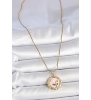 316L Çelik Gold Renk Zincir Pembe Çiçek İşlemeli inci Detay Portre Model Kadın - HPSBYI6184-9